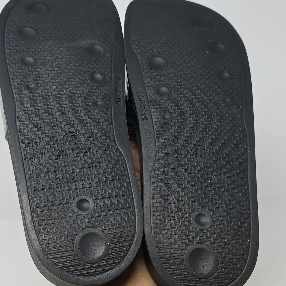 Giuseppe Zanotti Newburel Pool Slides Nero Color Sandals Size 12